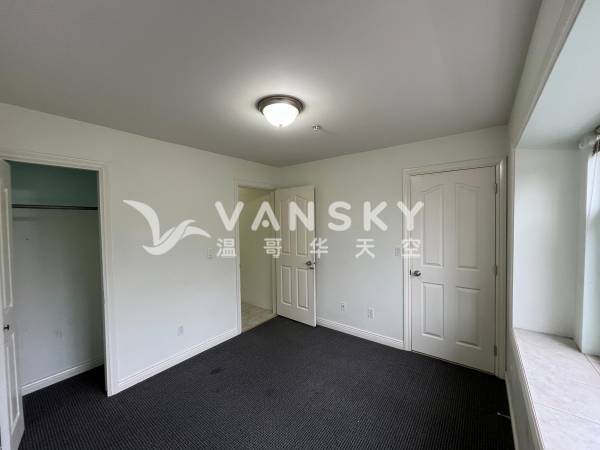 250309125717_Room 4.jpg